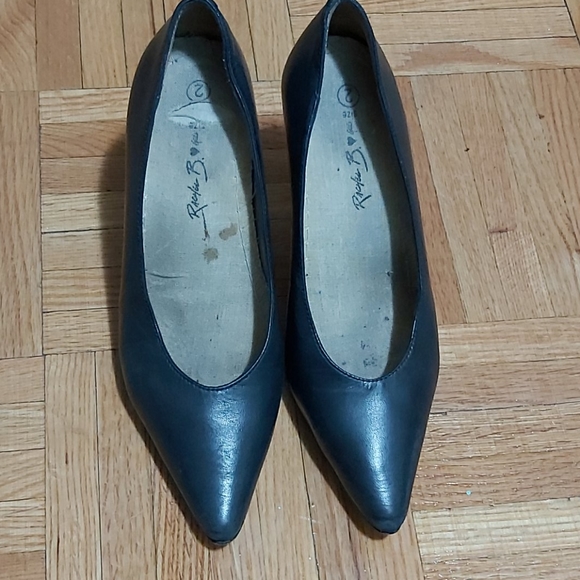Dark navy blue high heel dress shoe size 4.5B - Picture 3 of 3